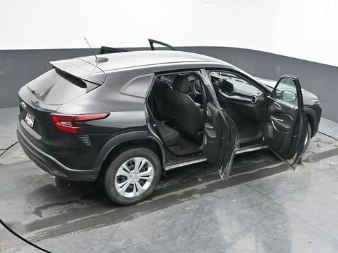 Used 2024 Chevrolet Trax LS image 60