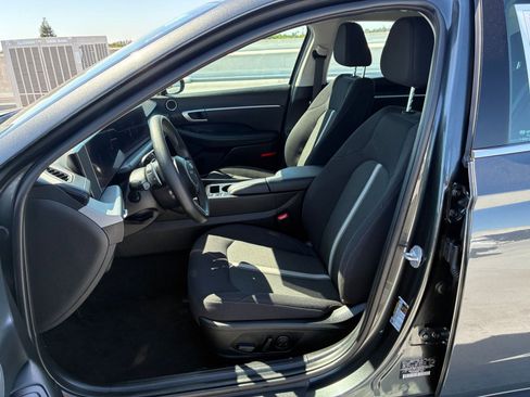 Used 2025 Hyundai Sonata SEL FWD image 27
