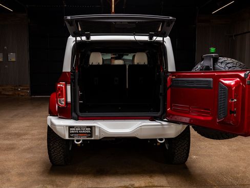 Used 2025 Ford Bronco Heritage Edition image 9