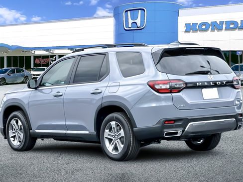 New 2026 Honda Pilot EX-L image 3
