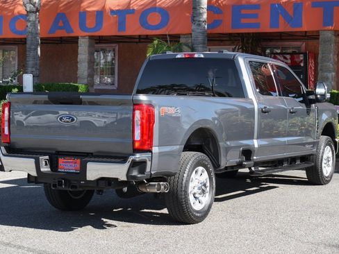 Used 2024 Ford F350 XLT image 11