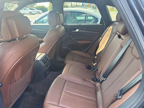 Used 2018 Audi Q5 Prestige w/ Prestige Package AWD/4WD image 18