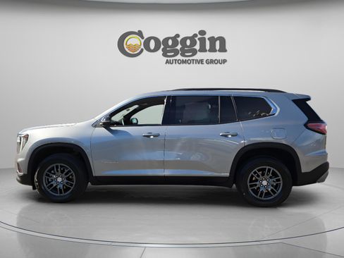 Used 2025 GMC Acadia Elevation image 5