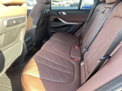 Used 2024 BMW X5 xDrive40i w/ Premium Package image 13