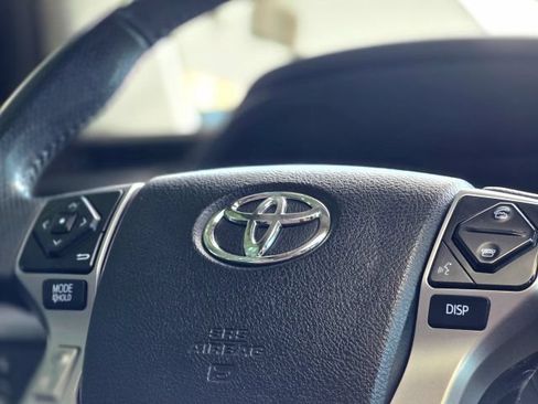 Used 2018 Toyota 4Runner Limited AWD/4WD image 17