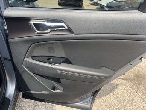 Certified 2024 Kia Sportage EX AWD/4WD image 16