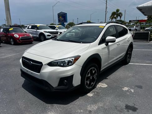 Used 2018 Subaru Crosstrek 2.0i Premium AWD/4WD image 2