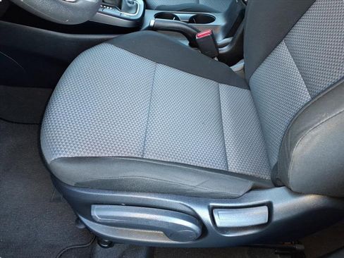 Used 2023 Kia Soul LX image 17