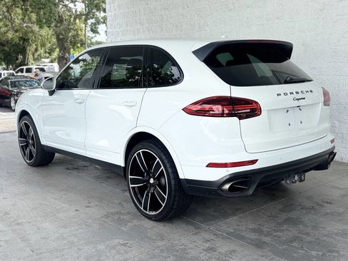 Used 2017 Porsche Cayenne Platinum Edition w/ Premium Package (PJV) image 8
