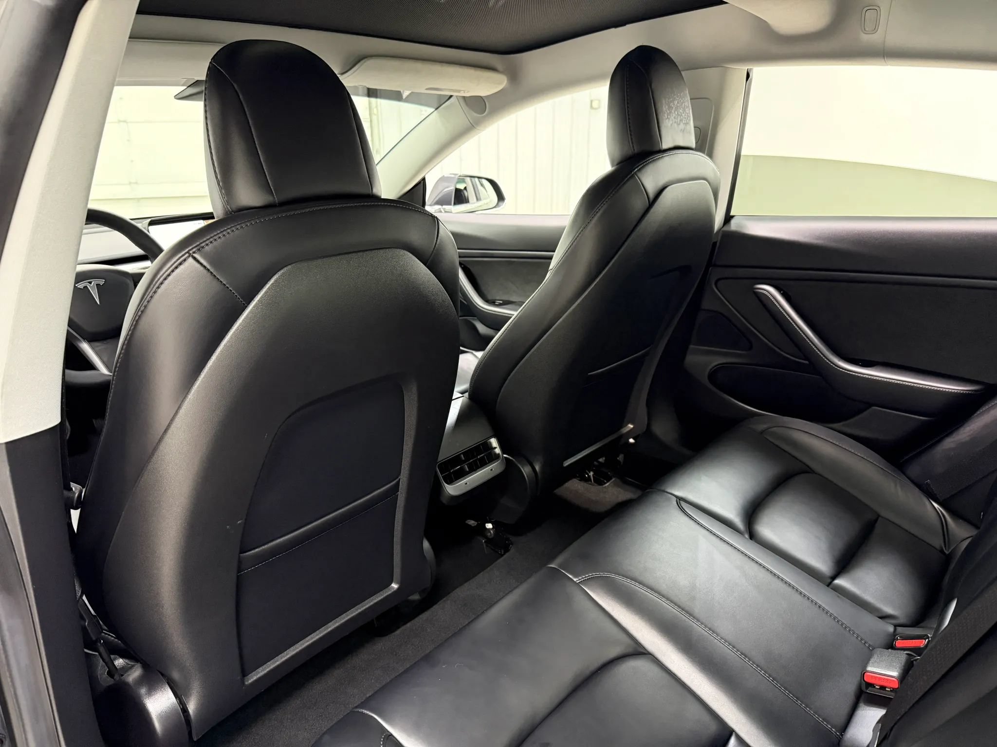 Used 2020 Tesla Model 3 Long Range AWD/4WD image 17