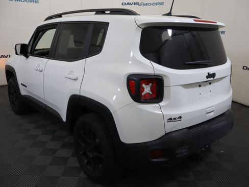 Used 2020 Jeep Renegade Altitude AWD/4WD image 9