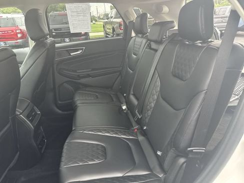 Used 2023 Ford Edge Titanium AWD/4WD image 25
