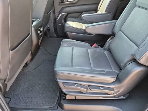 Used 2025 GMC Yukon XL Denali image 20