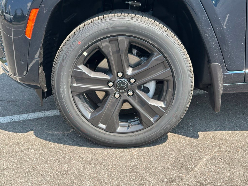 New 2027 Jeep Grand Cherokee Limited AWD/4WD image 10