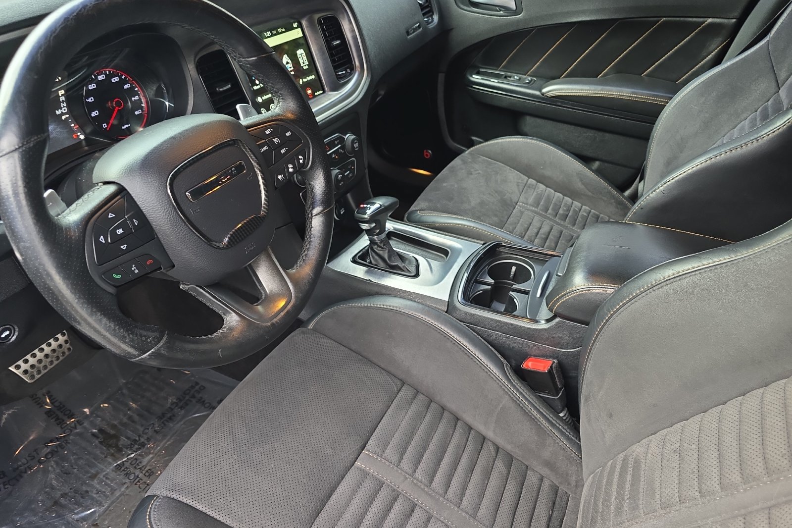 Used 2017 Dodge Charger R/T RWD image 10