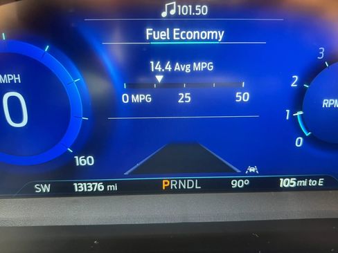 Used 2022 Ford Escape SEL w/ Technology Package FWD image 18