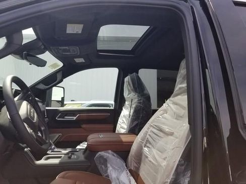 New 2026 GMC Sierra 3500 Denali Ultimate AWD/4WD image 12