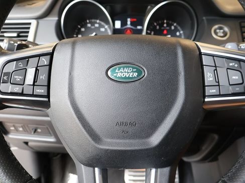 Used 2017 Land Rover Discovery Sport HSE AWD/4WD image 18