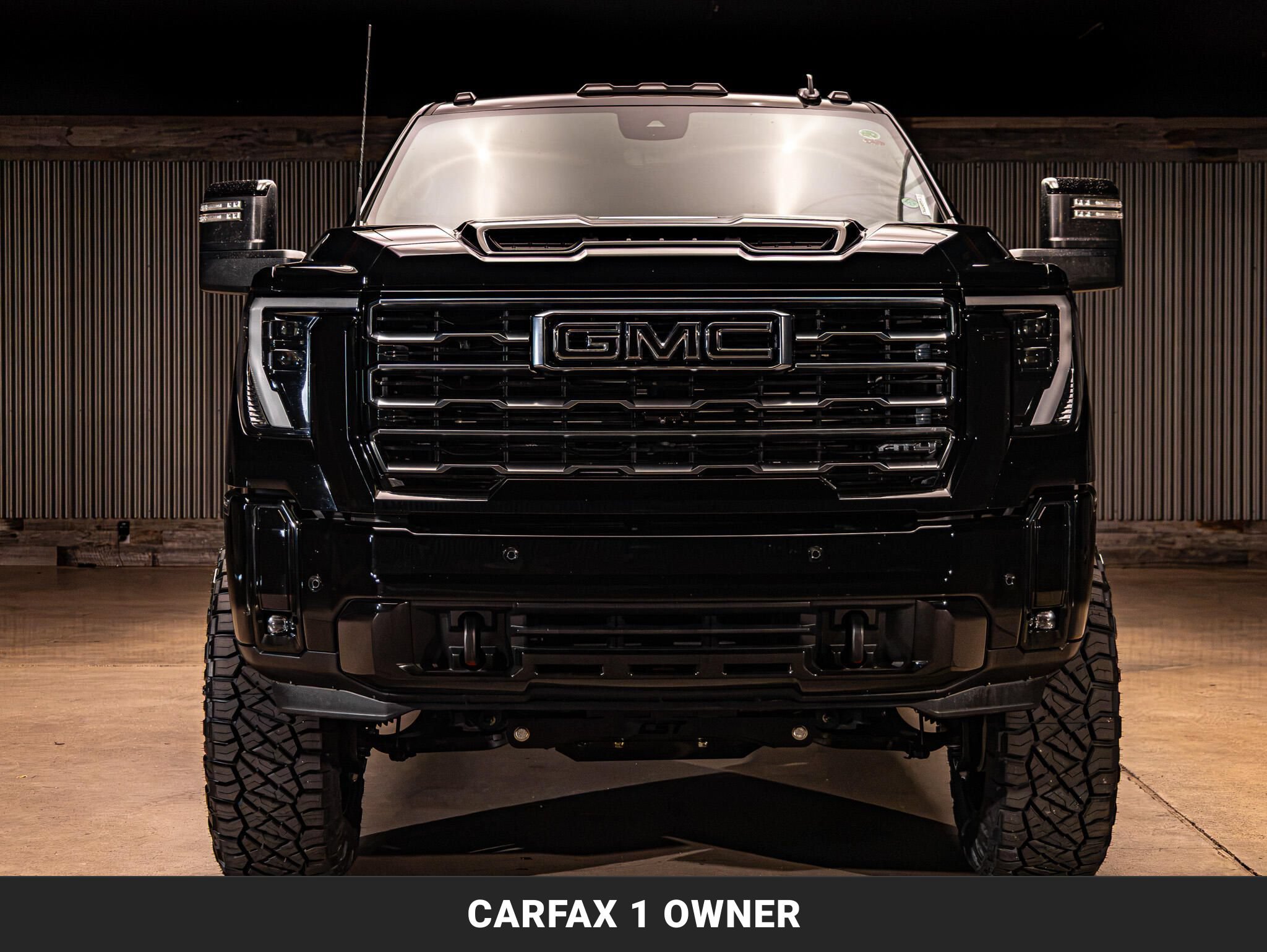 Used 2026 GMC Sierra 2500 AT4 w/ Technology Package AWD/4WD image 4