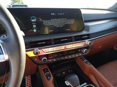 Used 2025 Kia Telluride SX Prestige X-Line image 5