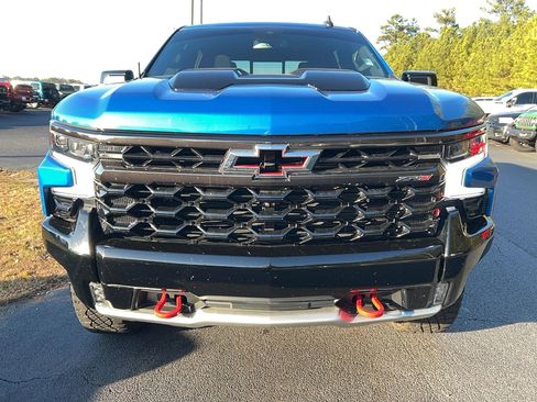 Used 2022 Chevrolet Silverado 1500 ZR2 image 2
