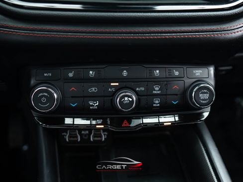 Used 2023 Dodge Durango R/T image 34