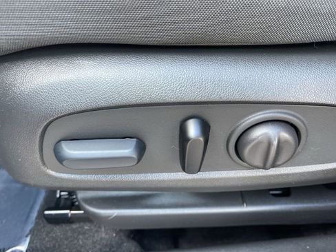 Used 2023 Chevrolet TrailBlazer LT w/ Convenience Package image 12