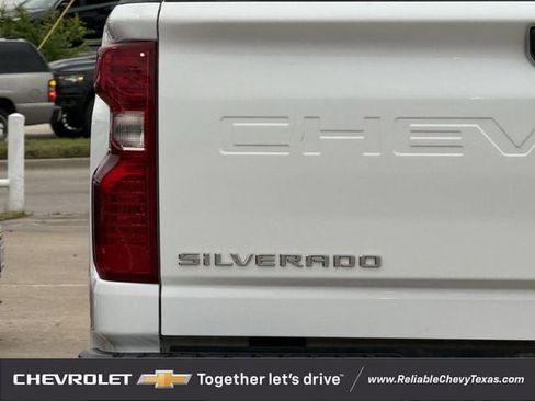 Used 2024 Chevrolet Silverado 2500 LT AWD/4WD image 9