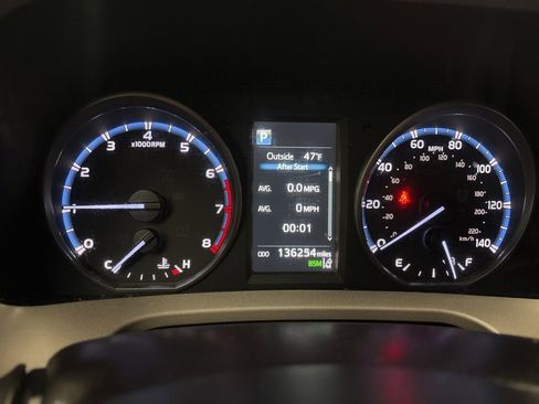 Used 2018 Toyota RAV4 XLE image 16