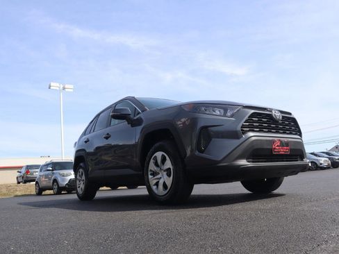 Used 2019 Toyota RAV4 LE w/ All Weather Liner Package image 19