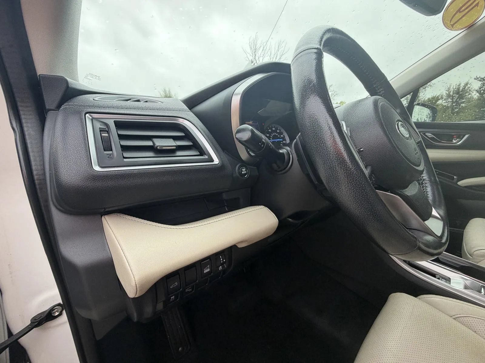 Used 2019 Subaru Ascent Limited w/ Popular Package #3 AWD/4WD image 11