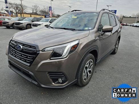 Certified 2023 Subaru Forester Premium image 3