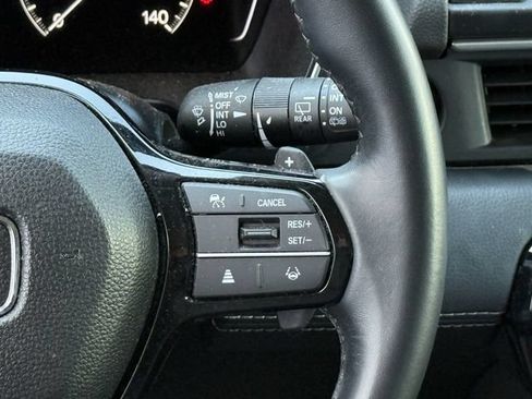 Used 2025 Honda Pilot EX-L image 14