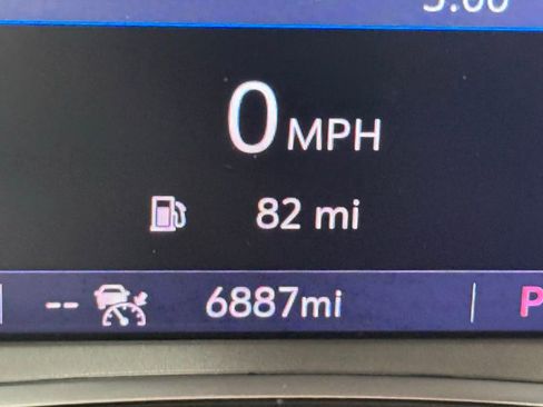 Used 2024 Chevrolet Equinox RS FWD image 21