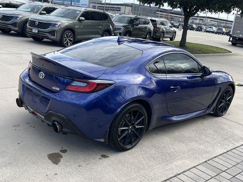 Used 2023 Toyota GR86 Premium image 10