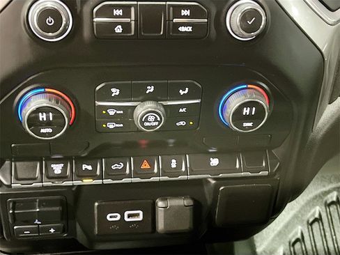 Used 2022 Chevrolet Silverado 2500 LT w/ All Star Edition image 16