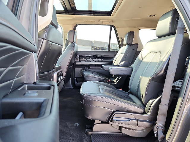 Used 2019 Ford Expedition Max Platinum AWD/4WD image 6