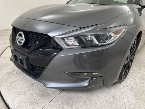 Used 2018 Nissan Maxima SR w/ Midnight Edition FWD image 12