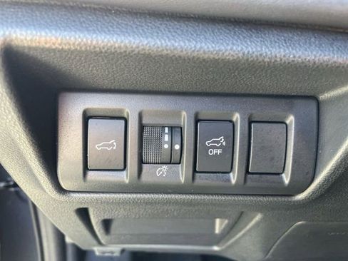 Used 2023 Subaru Outback Limited XT AWD/4WD image 18