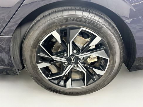 Used 2025 Hyundai Sonata SEL FWD image 11