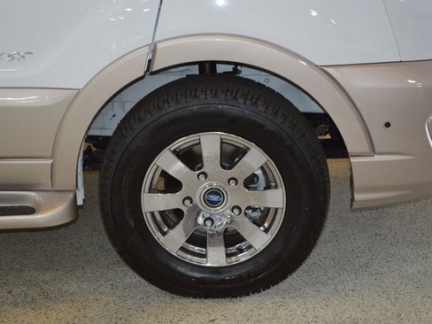 New 2026 Ford Transit 150 Low Roof w/ Exterior Upgrade Package RWD image 9