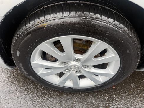 Used 2007 MAZDA MAZDA3 i Touring image 9