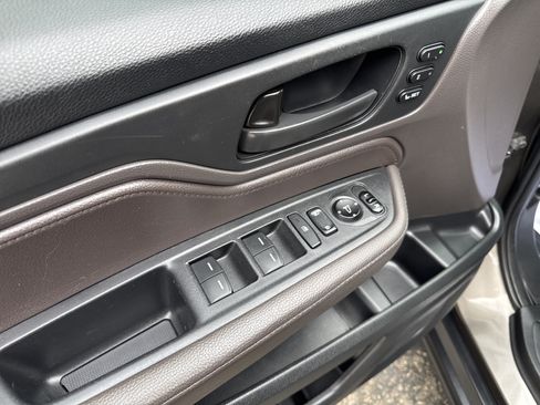 Used 2019 Honda Odyssey EX-L image 20