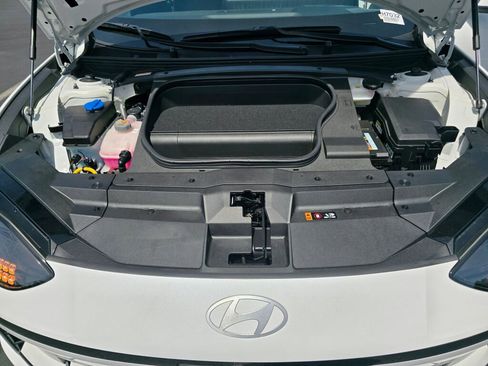 New 2025 Hyundai Ioniq 6 SE image 15