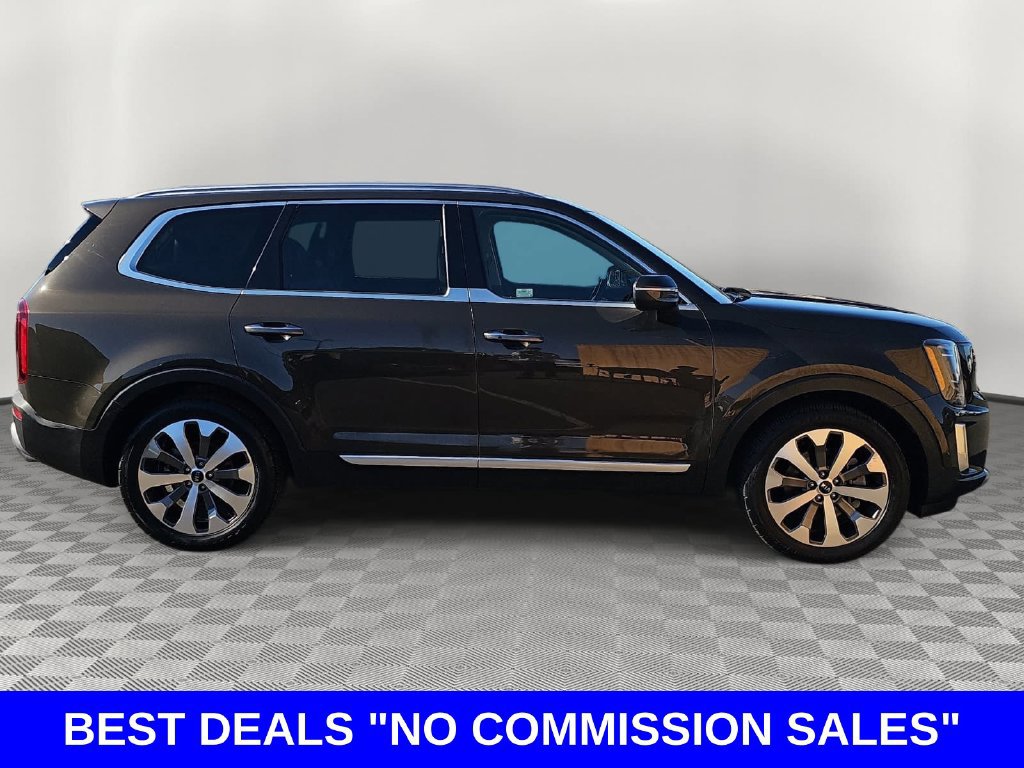 Used 2020 Kia Telluride S w/ S 8 Passenger Seating Package AWD/4WD image 2