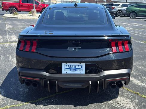 Used 2024 Ford Mustang GT Premium RWD image 8