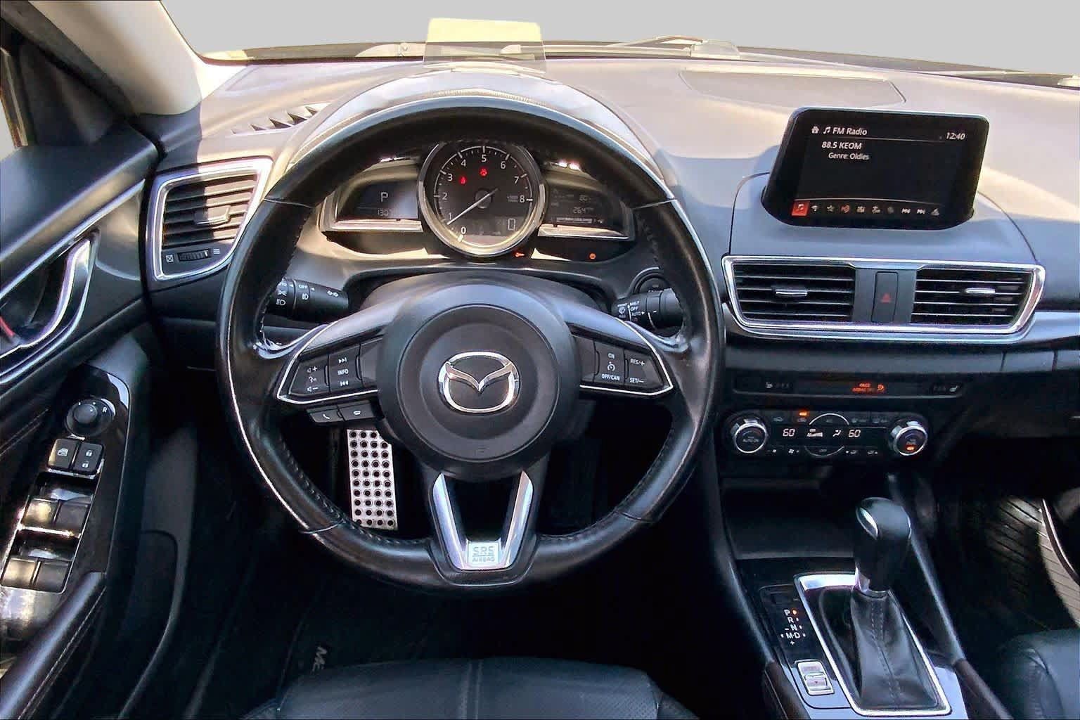 Used 2018 MAZDA MAZDA3 Grand Touring FWD image 5