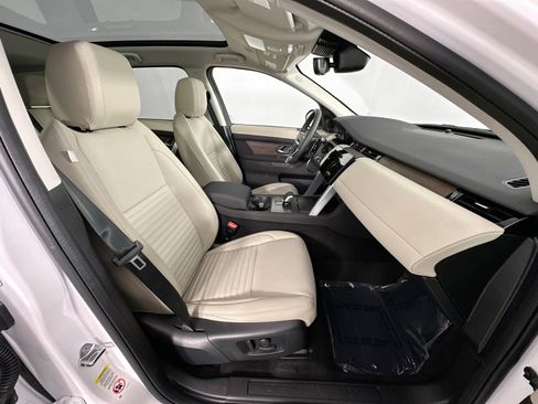 Used 2025 Land Rover Discovery Sport S image 26