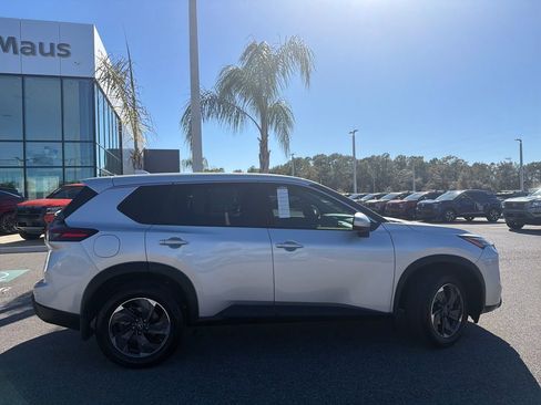 Certified 2024 Nissan Rogue SV image 9