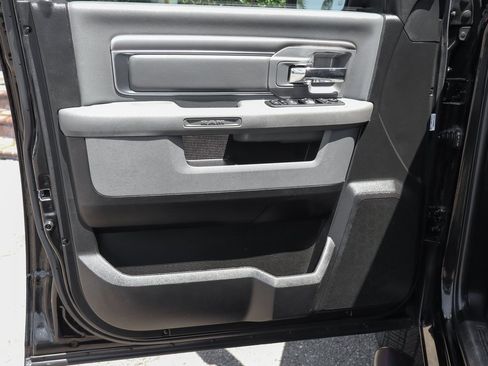 Used 2019 RAM 1500 Classic Warlock image 12